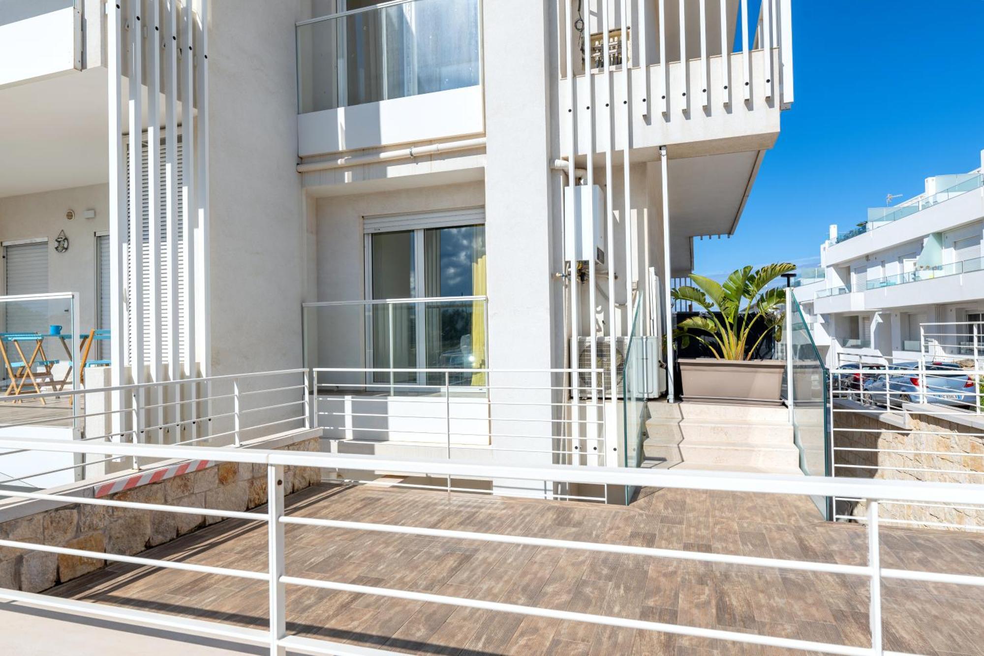 Exclusive Deluxe Apt Up To 6 People & Heated Tub بولينيانو آ ماري المظهر الخارجي الصورة