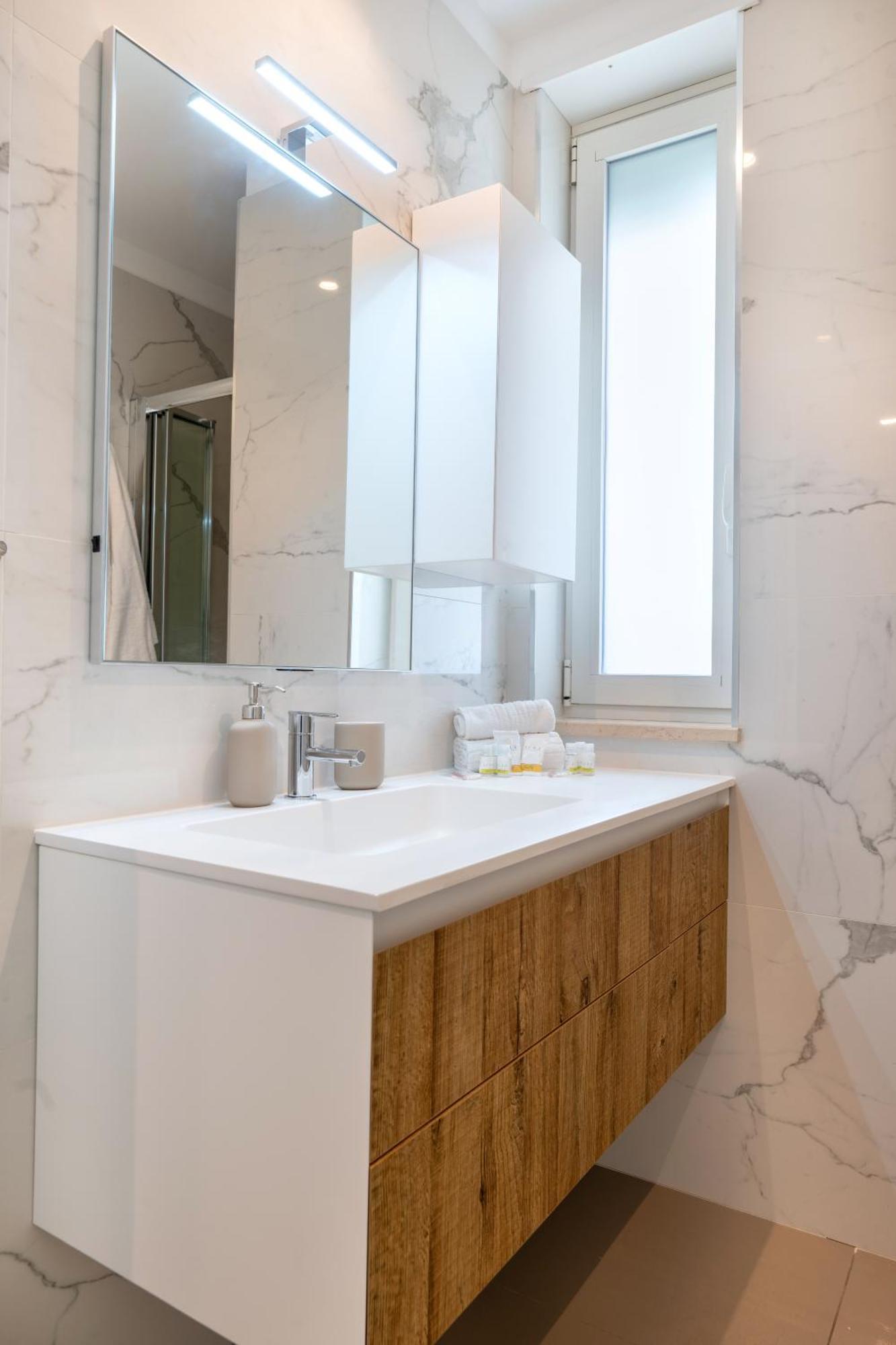 Exclusive Deluxe Apt Up To 6 People & Heated Tub بولينيانو آ ماري المظهر الخارجي الصورة