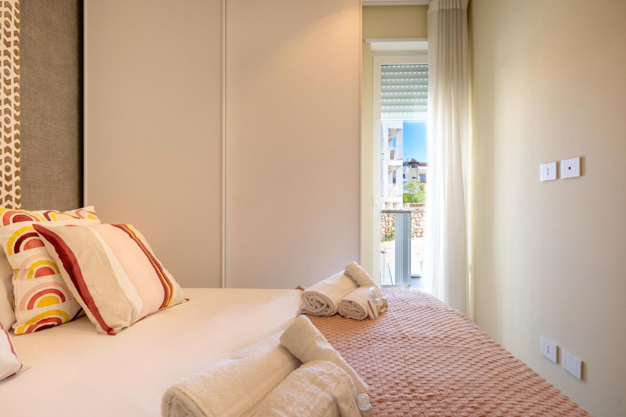 Exclusive Deluxe Apt Up To 6 People & Heated Tub بولينيانو آ ماري المظهر الخارجي الصورة